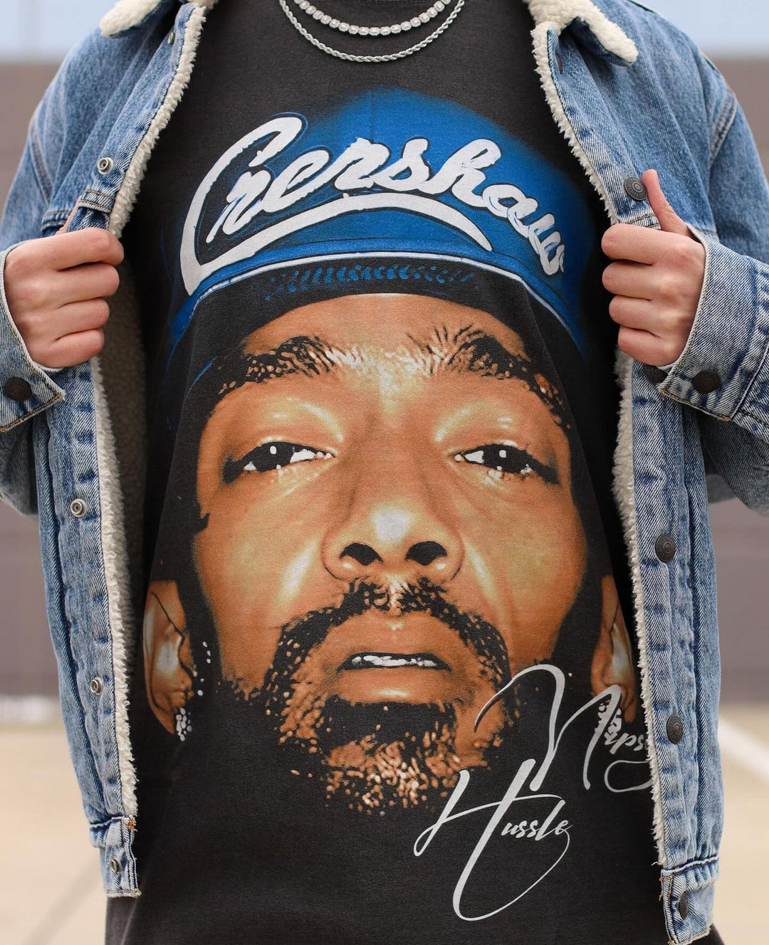 "Hussle & Motivate" Big Face T-Shirt